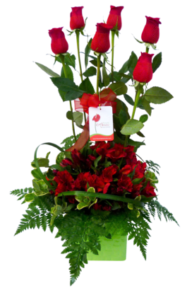 Arreglo floral con rosas rojas  la Molina delivery